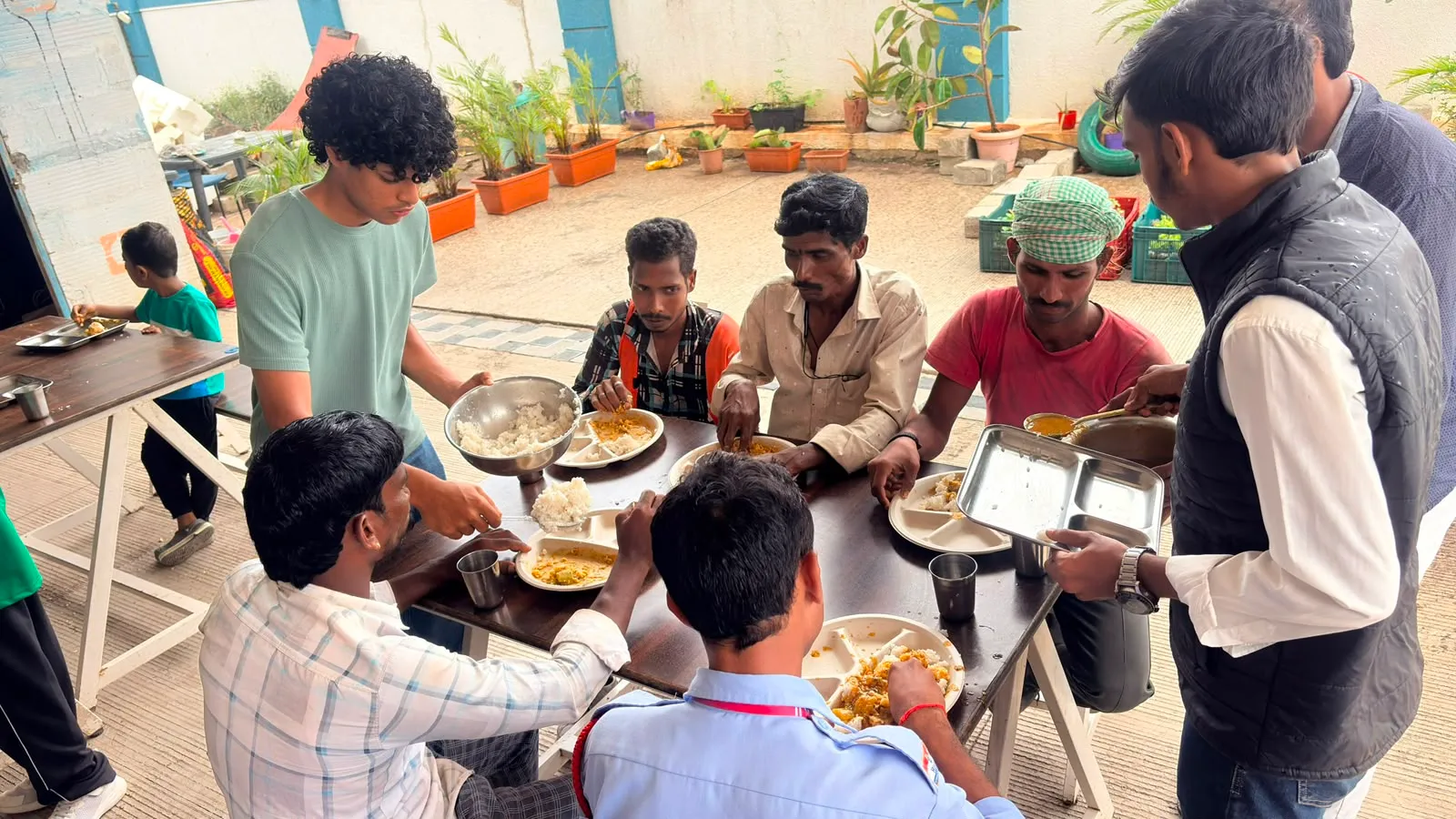 Children at the Bhandara